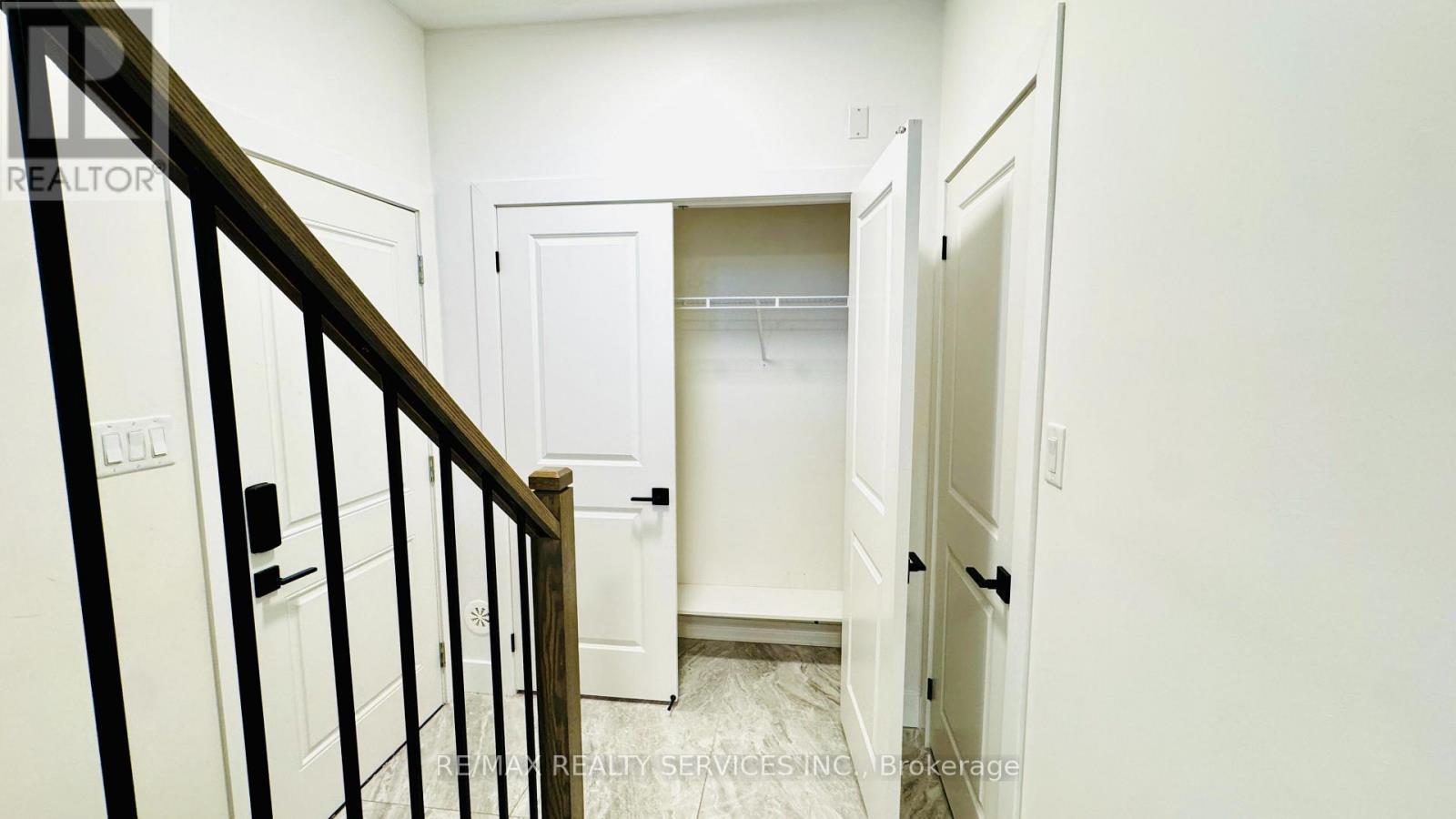 Ground Flr - 1159 Lloyd Landing, Milton, ON - Indoor Photo Showing Other Room