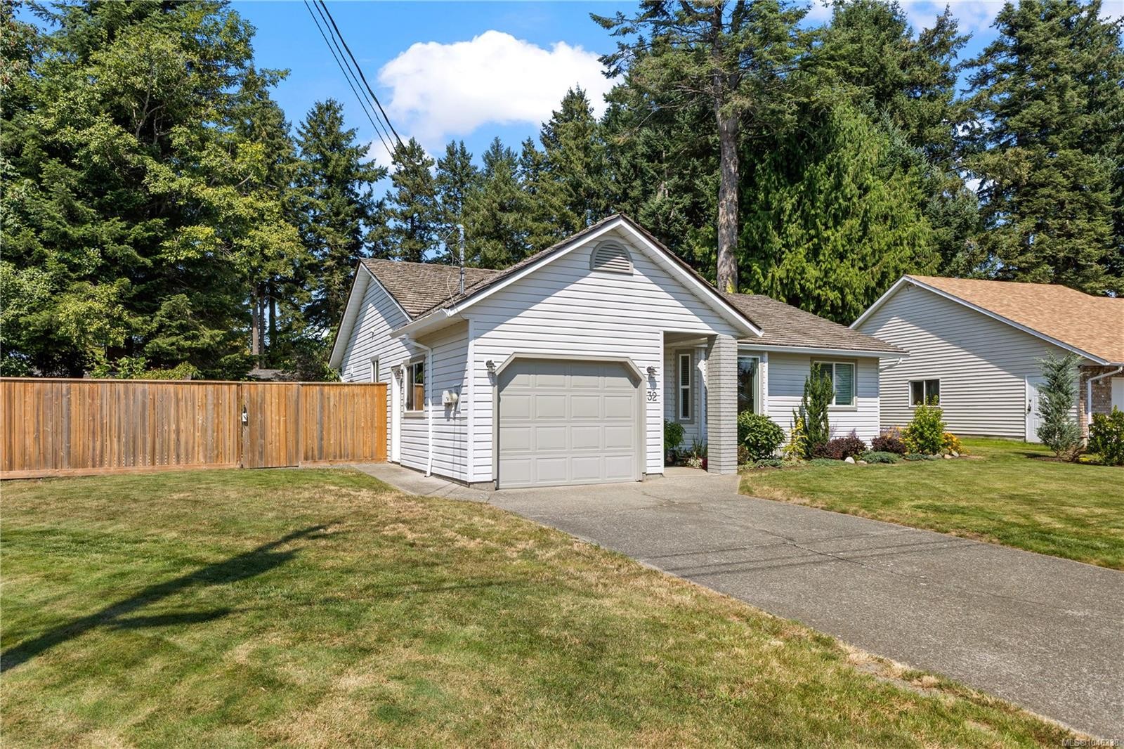 32 Oregon Rd, Campbell River, BC
