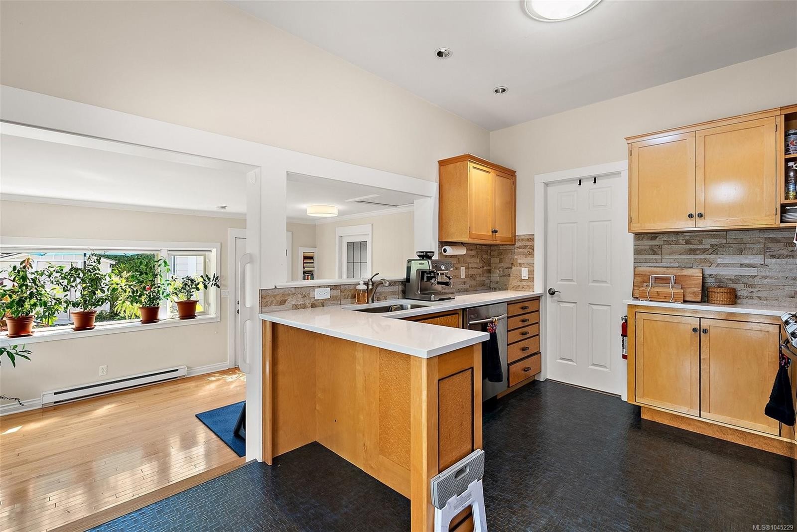 2445 Malaview Ave, Sidney, BC