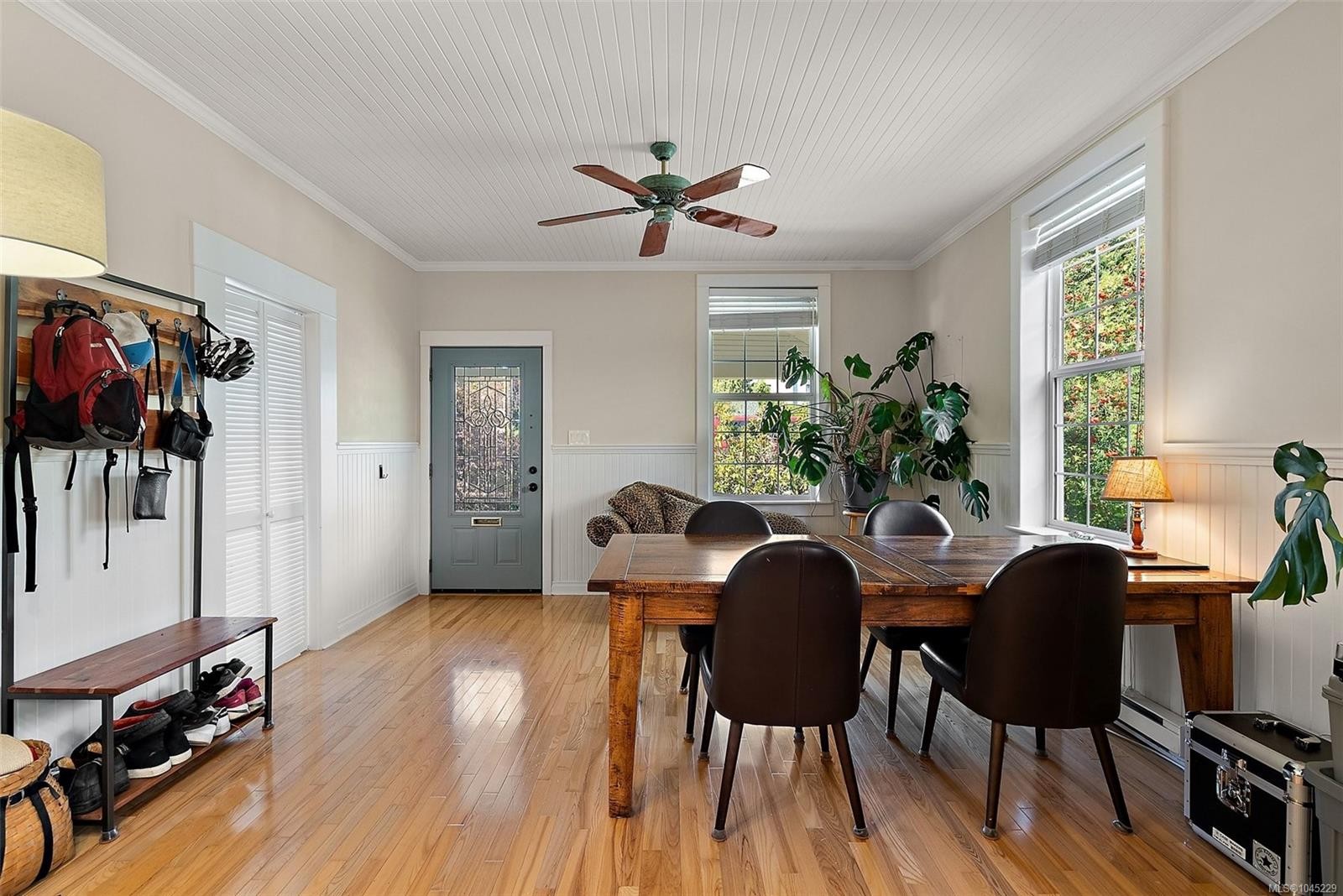 2445 Malaview Ave, Sidney, BC