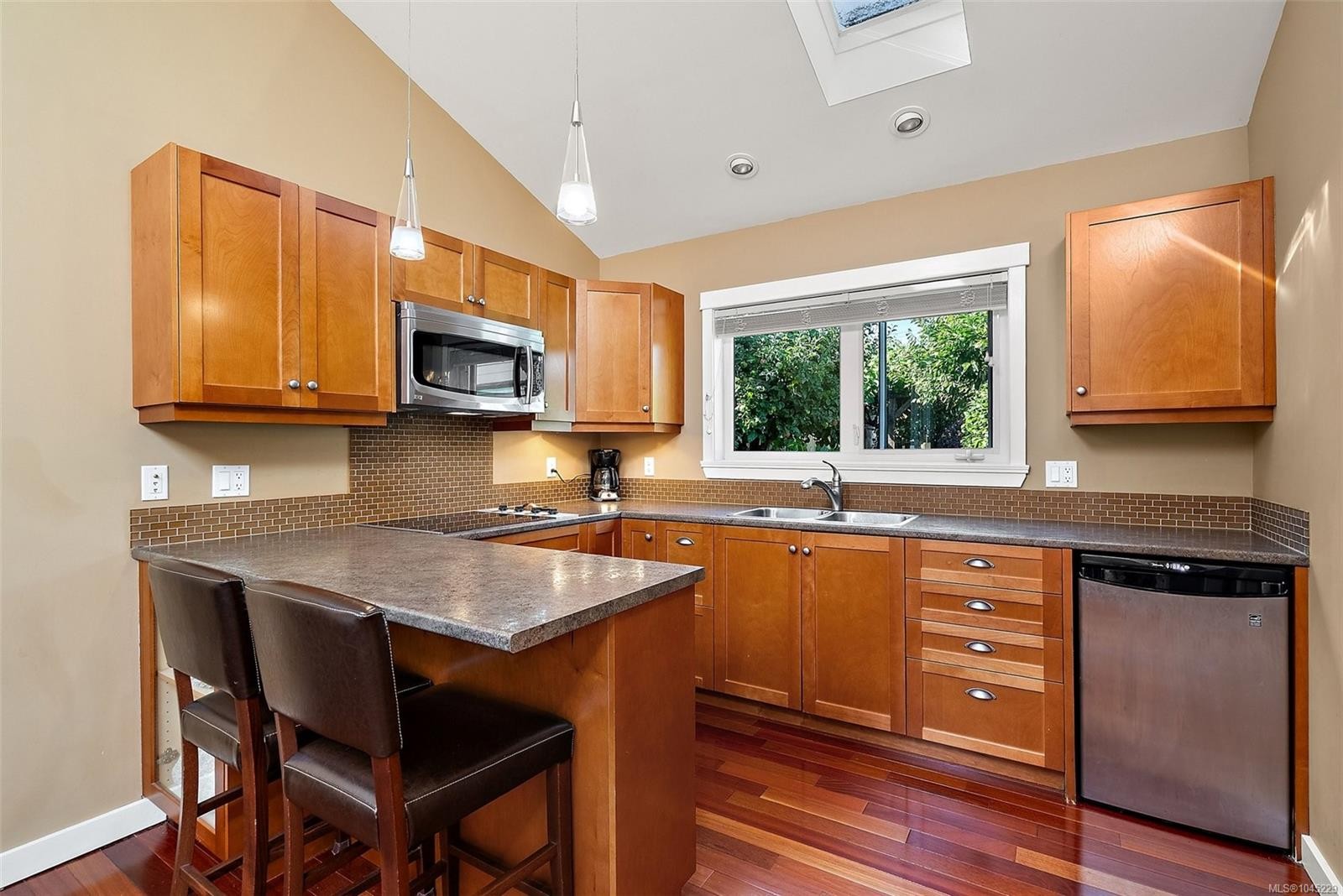 2445 Malaview Ave, Sidney, BC