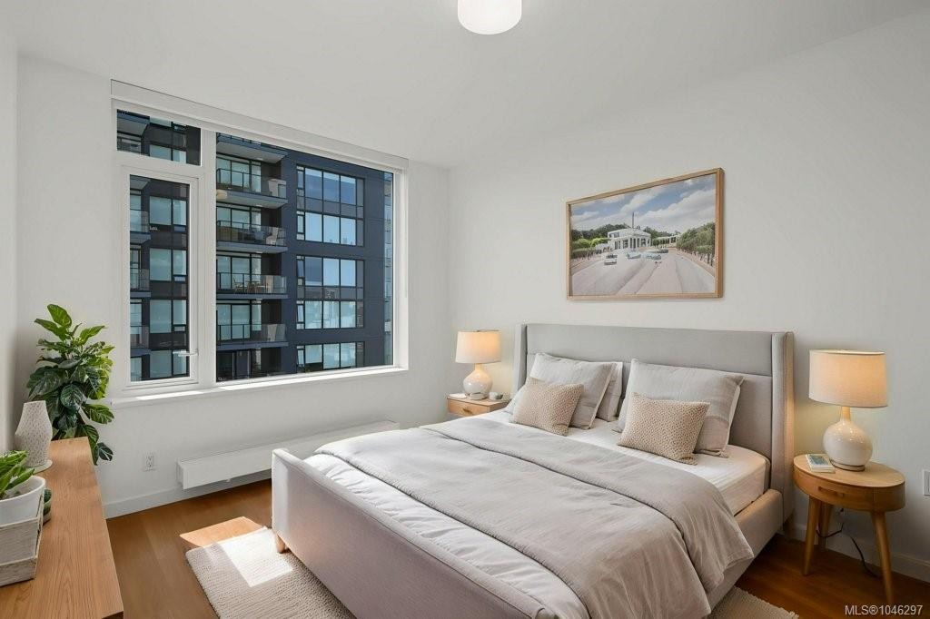 #609-363 Tyee Rd, Victoria, BC - Indoor Photo Showing Bedroom