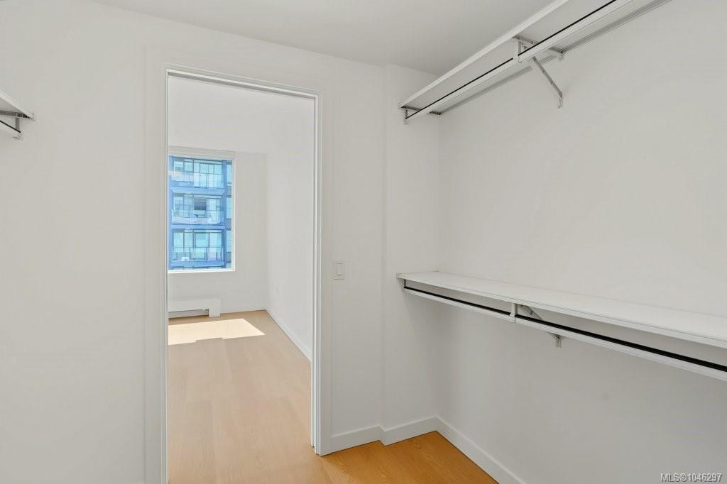 #609-363 Tyee Rd, Victoria, BC - Indoor With Storage