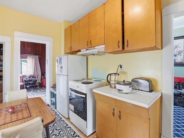 563 Polson Ave, Winnipeg, MB - Indoor Photo Showing Kitchen