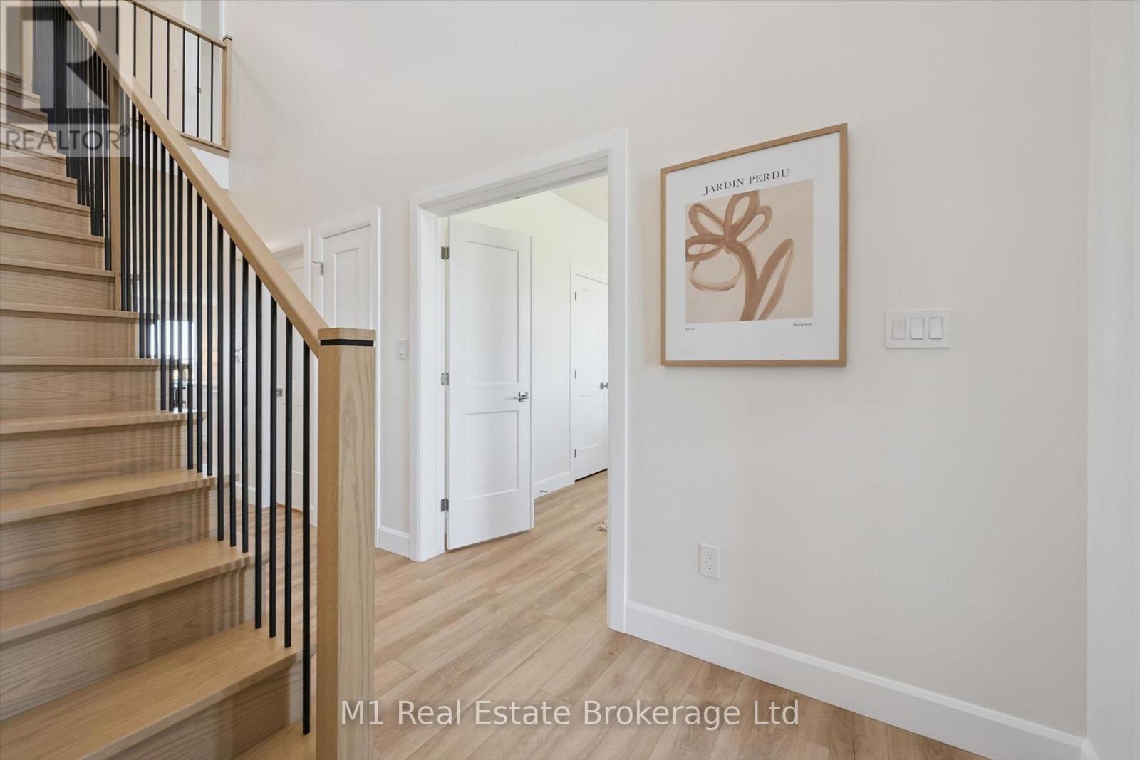 74 Bedell Drive, Mapleton, ON - Indoor Photo Showing Other Room