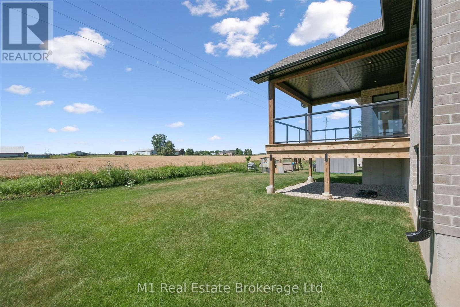 74 Bedell Drive, Mapleton, ON - Outdoor