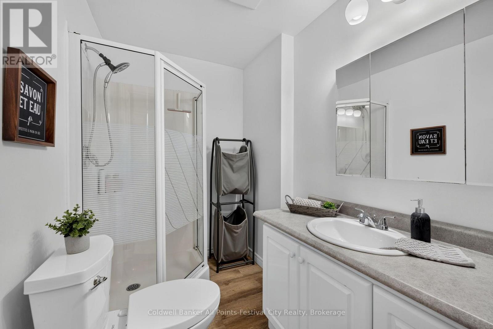 85 Cambria Road N, Goderich (Goderich (Town)), ON - Indoor Photo Showing Bathroom