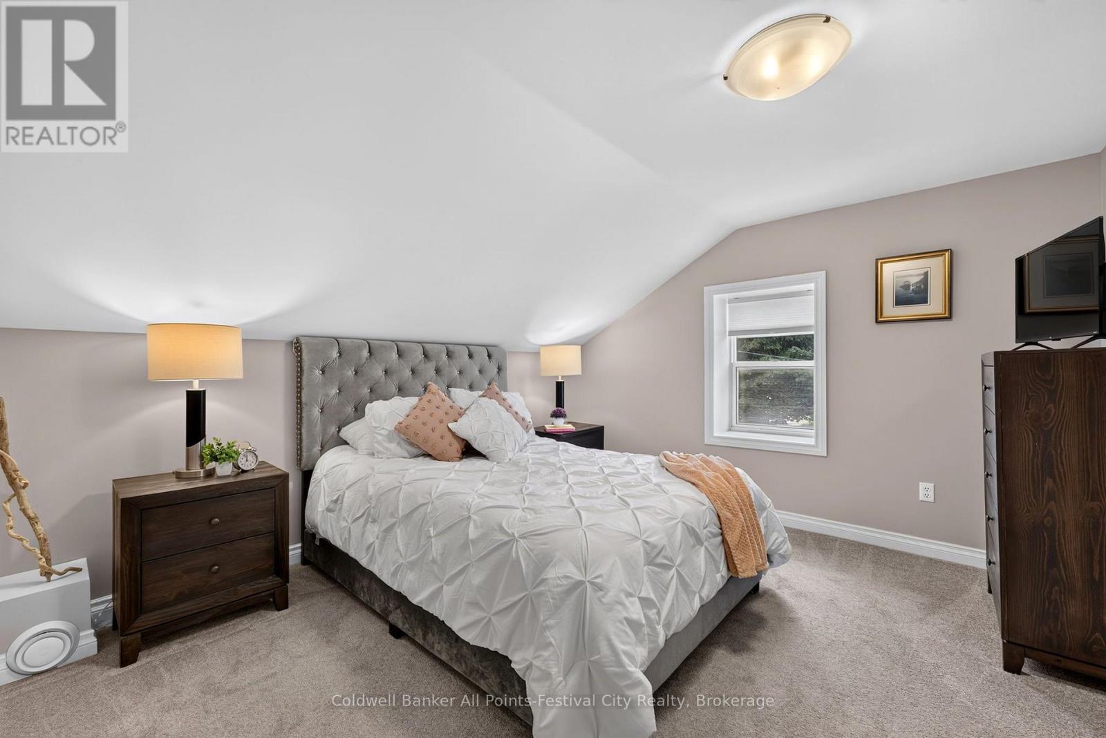 85 Cambria Road N, Goderich (Goderich (Town)), ON - Indoor Photo Showing Bedroom