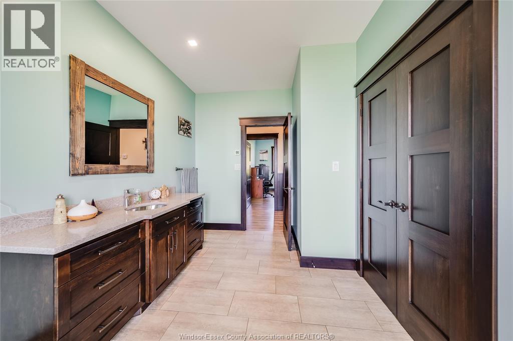 1764 Third Concession Line, Wheatley, ON - Indoor Photo Showing Bathroom