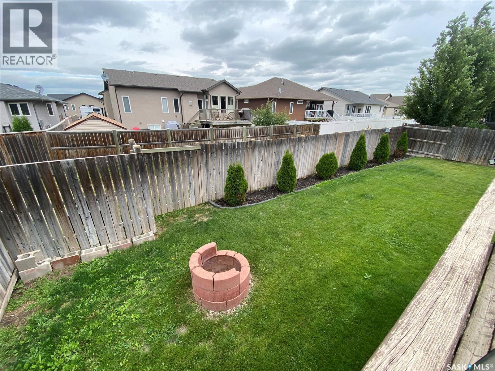 54 Madge Way, Yorkton, SK - Outdoor