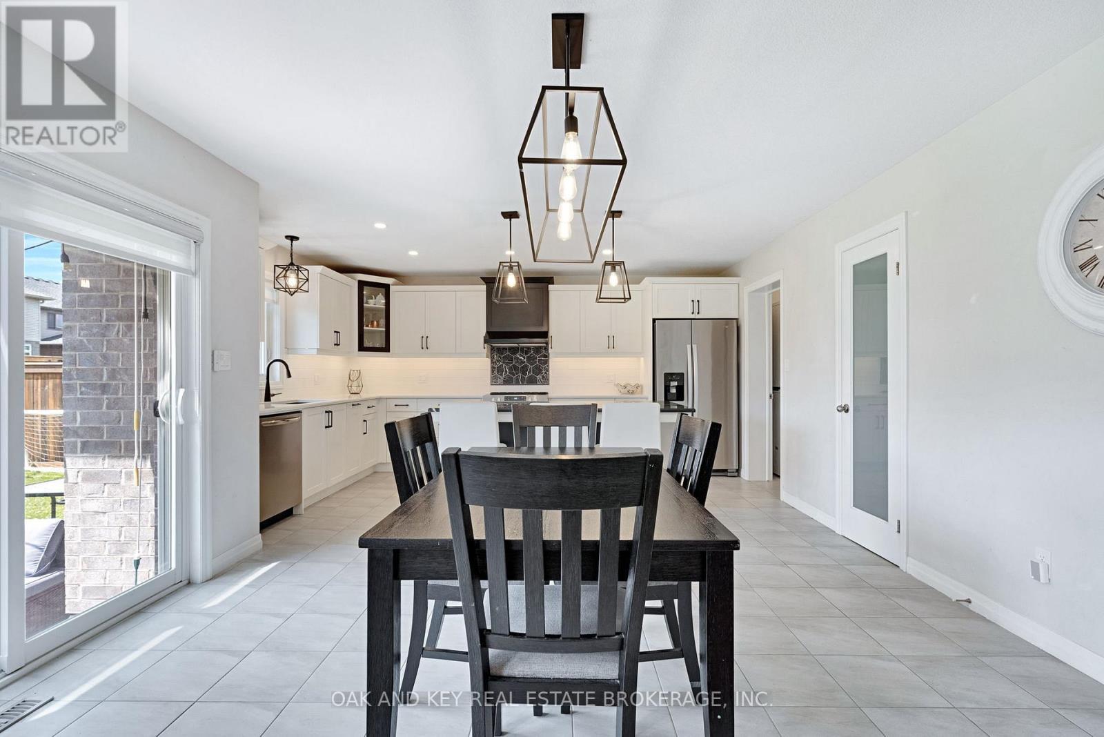 48 Ambrosia Path, St. Thomas, ON - Indoor Photo Showing Dining Room