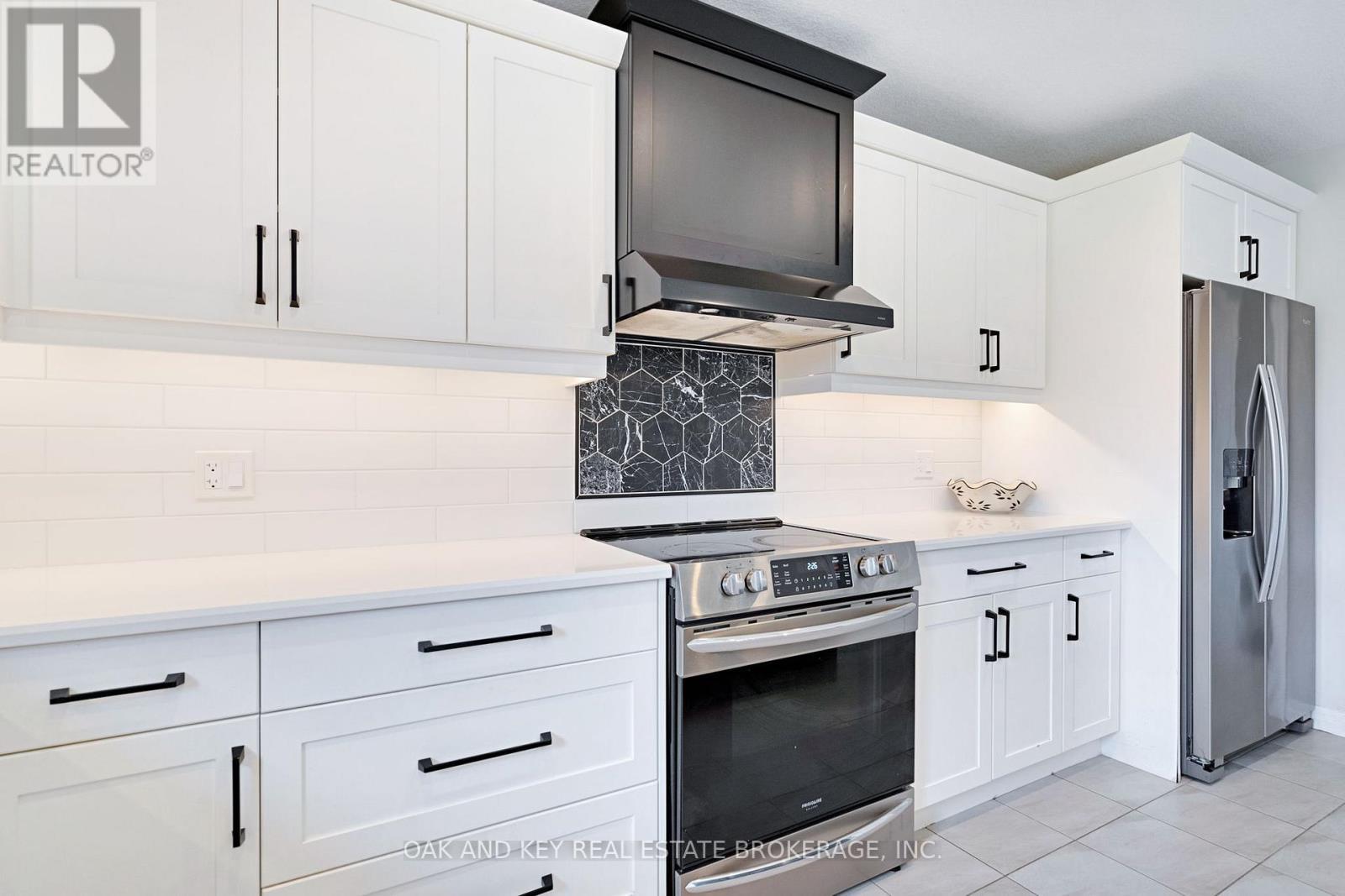 48 Ambrosia Path, St. Thomas, ON - Indoor Photo Showing Kitchen With Stainless Steel Kitchen