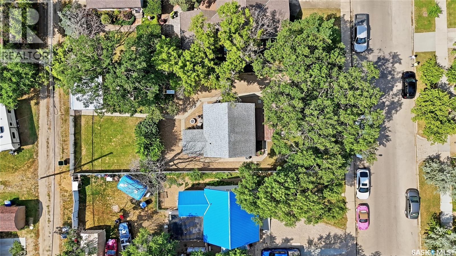 145 Lillooet Street E, Moose Jaw, SK - Outdoor