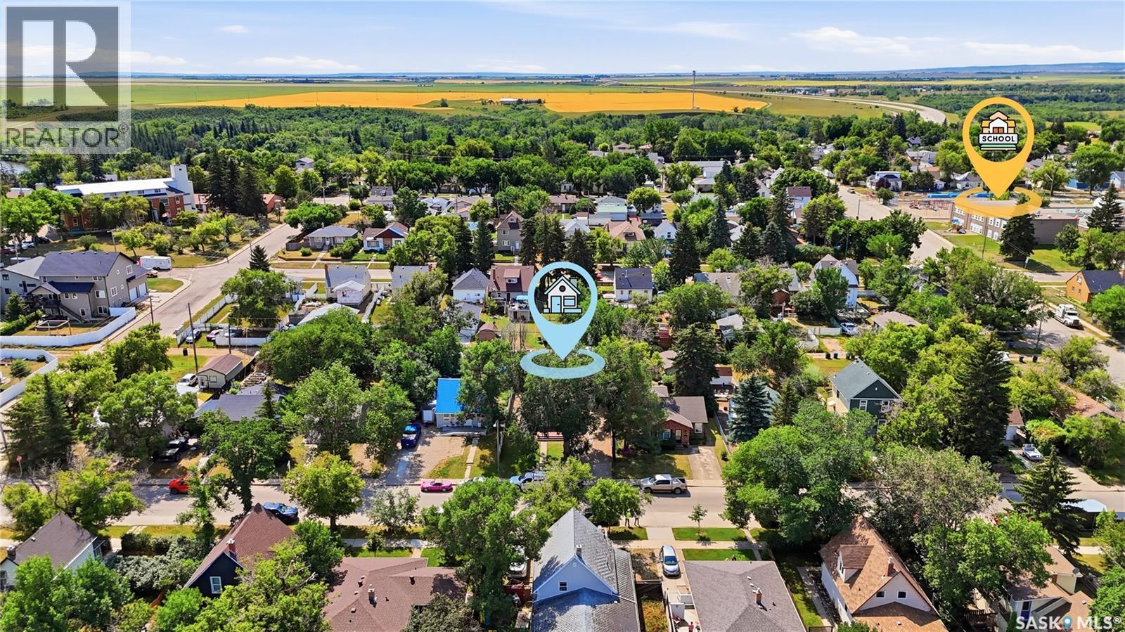 145 Lillooet Street E, Moose Jaw, SK - Outdoor With View
