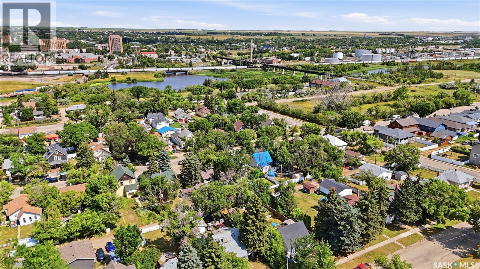 145 Lillooet Street E, Moose Jaw, SK - Outdoor With View