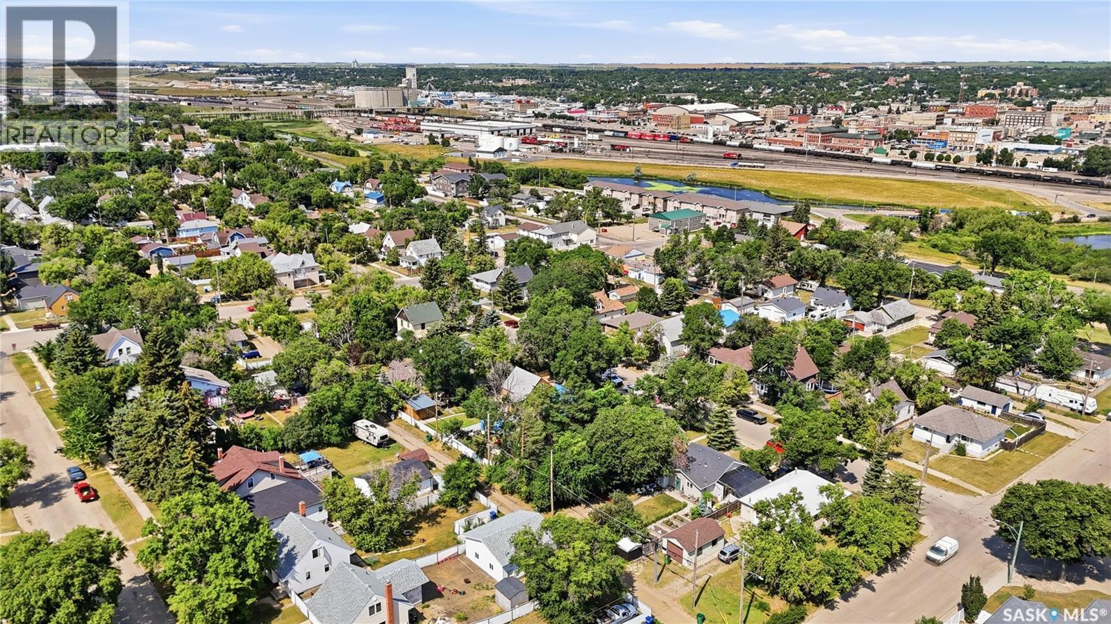 145 Lillooet Street E, Moose Jaw, SK - Outdoor With View
