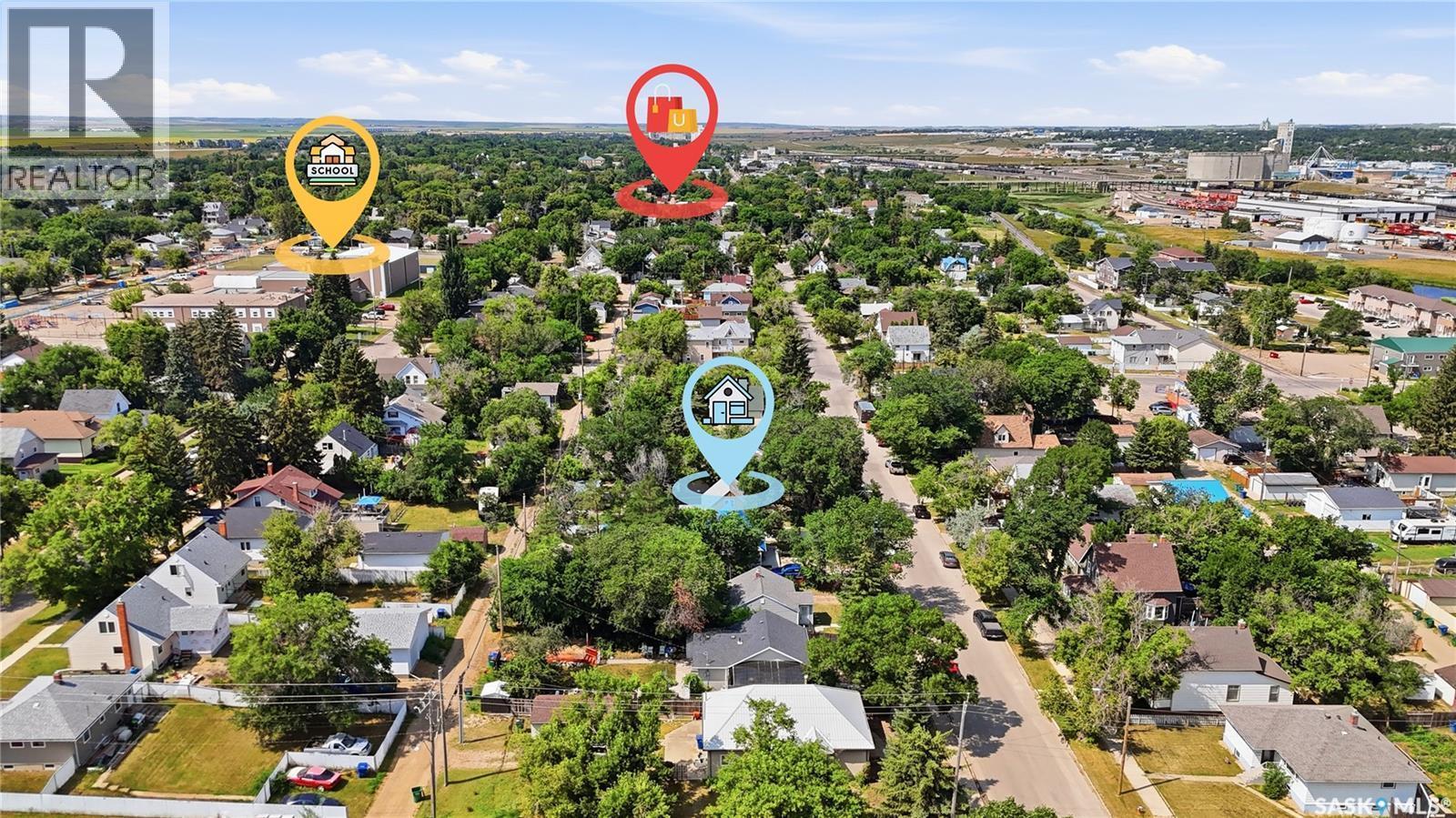 145 Lillooet Street E, Moose Jaw, SK - Outdoor With View