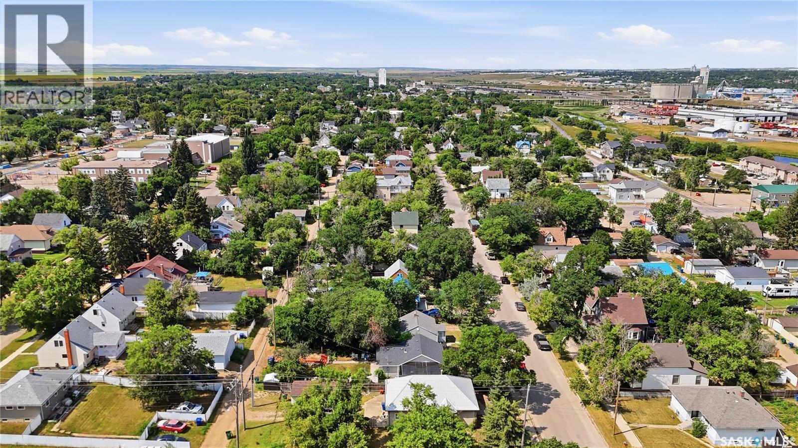 145 Lillooet Street E, Moose Jaw, SK - Outdoor With View