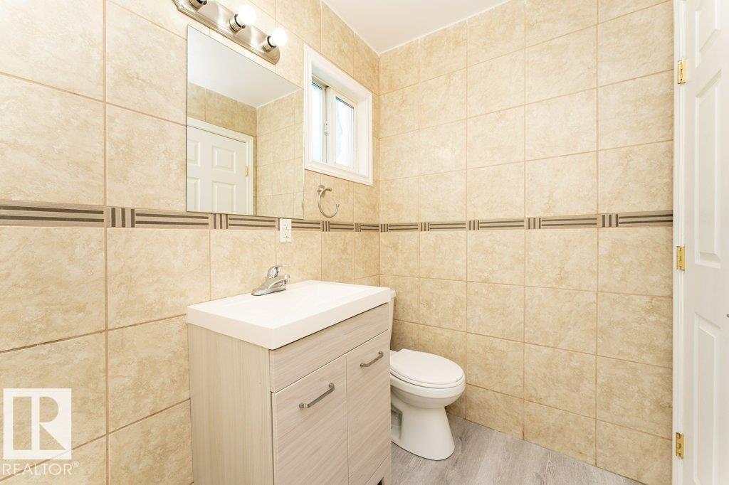 10712 103 St Nw, Edmonton, AB