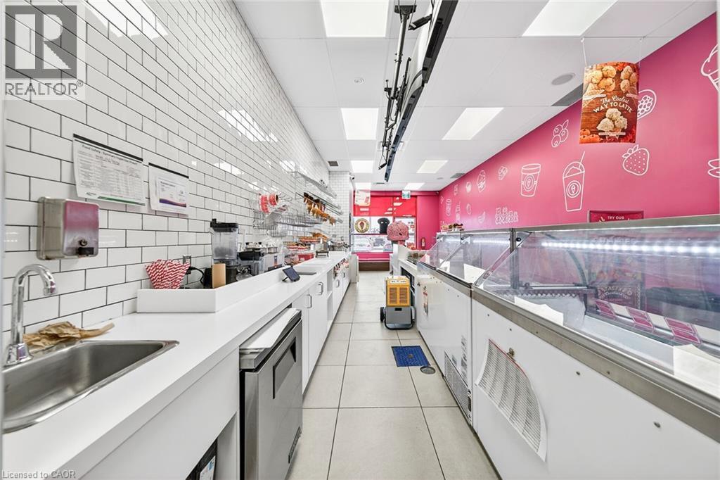 380 Dundas Street E Unit# D9, Oakville, ON