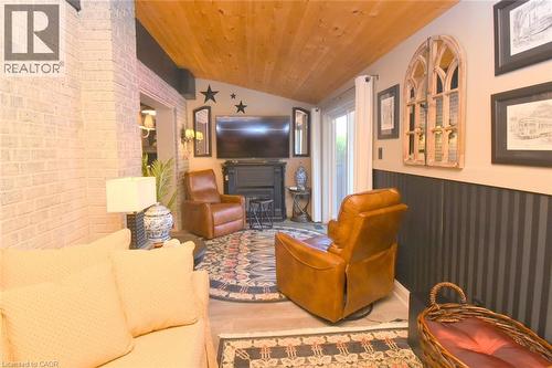 139 Garside Avenue S, Hamilton, ON - Indoor