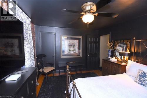 139 Garside Avenue S, Hamilton, ON - Indoor Photo Showing Bedroom