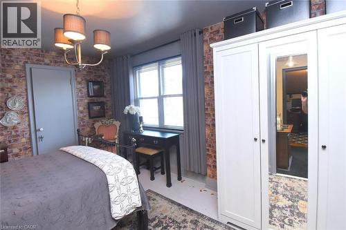 139 Garside Avenue S, Hamilton, ON - Indoor Photo Showing Bedroom