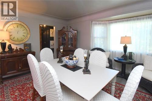 139 Garside Avenue S, Hamilton, ON - Indoor Photo Showing Dining Room