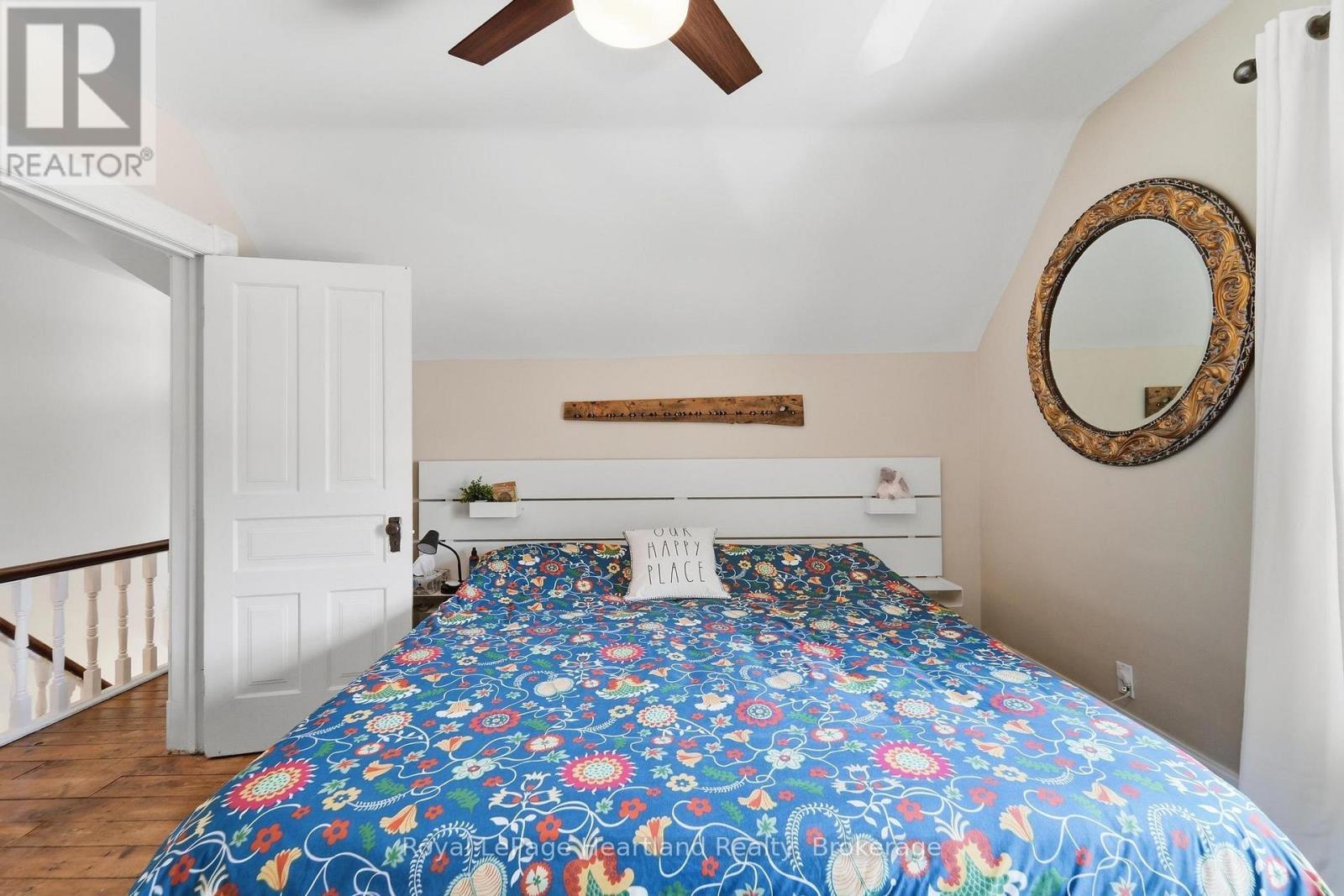 122 Nelson Street E, Goderich (Goderich (Town)), ON - Indoor Photo Showing Bedroom