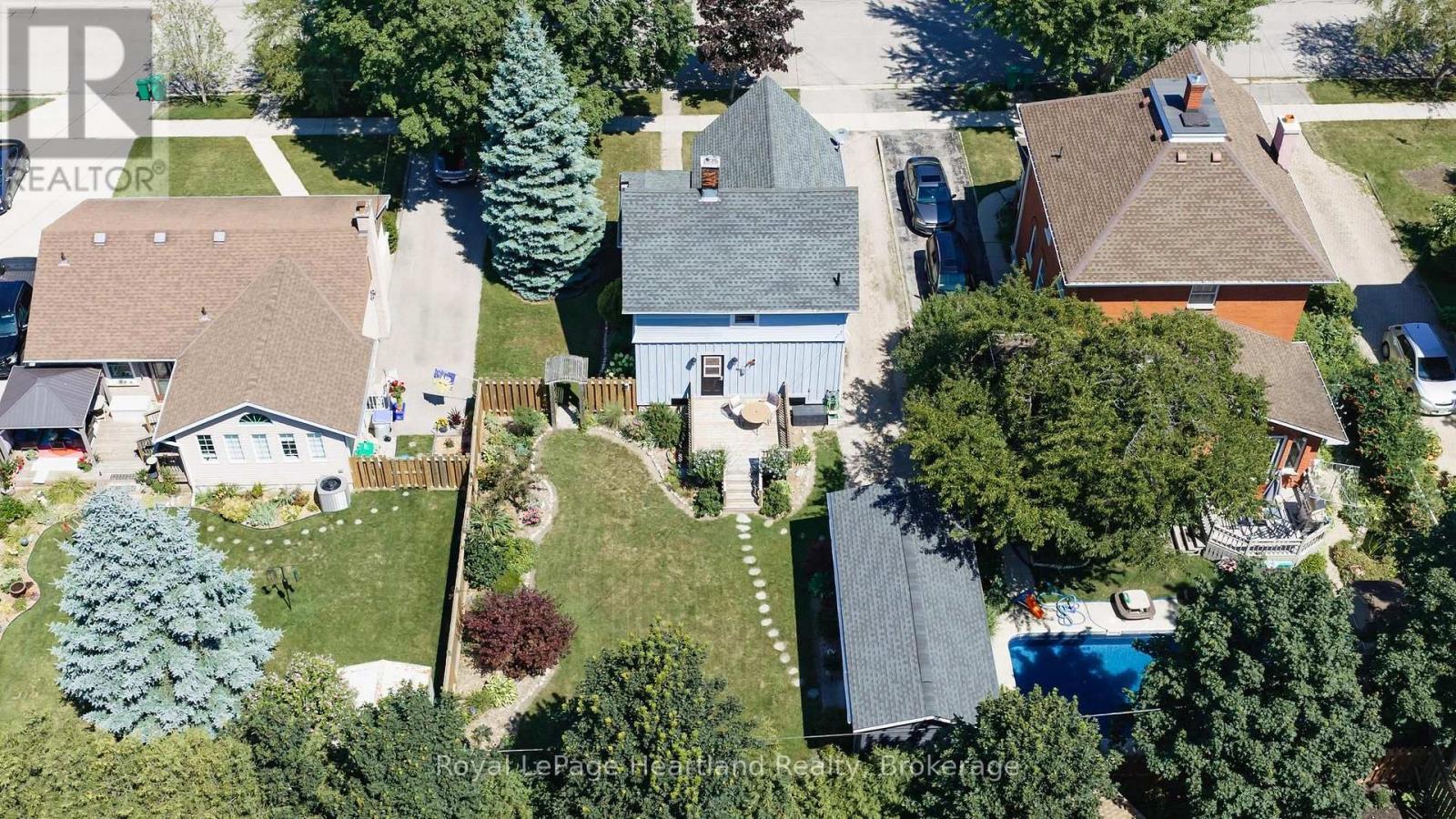 122 Nelson Street E, Goderich (Goderich (Town)), ON - Outdoor
