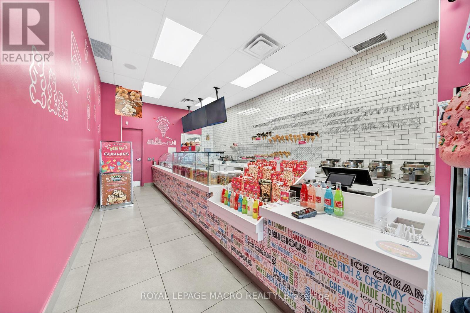 D9 - 380 Dundas Street E, Oakville, ON