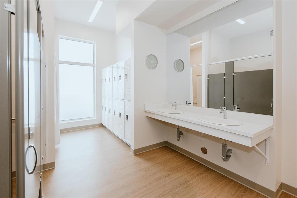 136 Prairie Oak Drive, Mitchell, MB - Indoor Photo Showing Bathroom