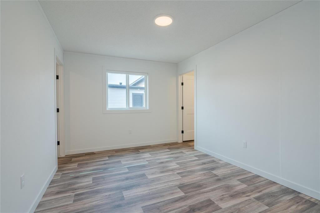 136 Prairie Oak Drive, Mitchell, MB - Indoor Photo Showing Other Room