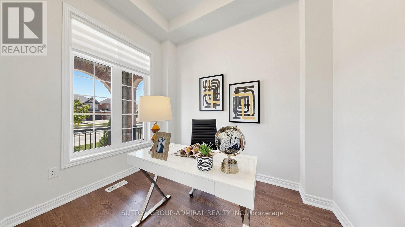 284 East'S Corners Boulevard, Vaughan, ON - Indoor Photo Showing Other Room