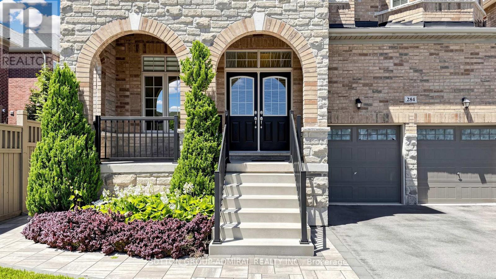 284 East'S Corners Boulevard, Vaughan, ON - Outdoor With Facade