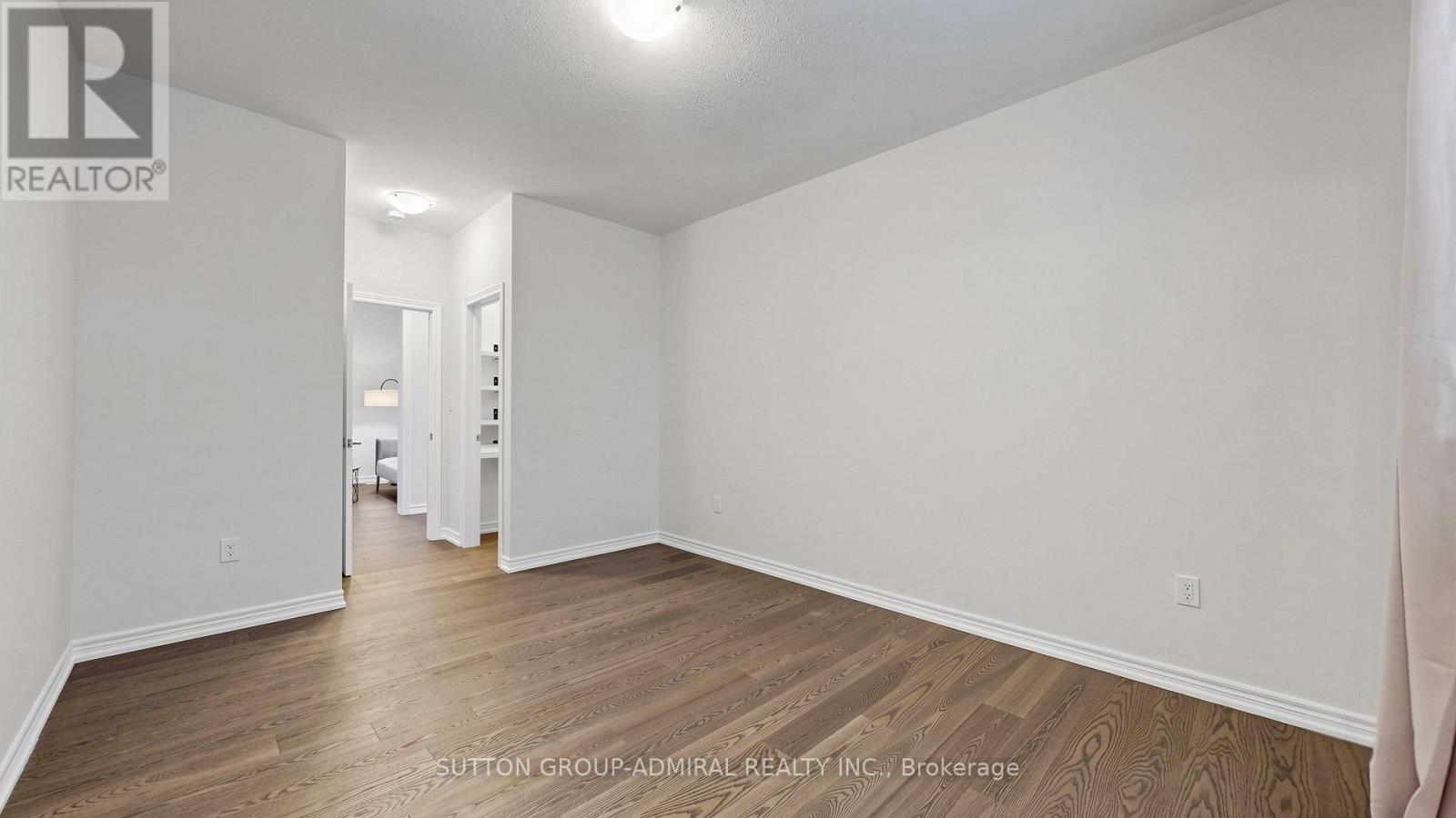 284 East'S Corners Boulevard, Vaughan, ON - Indoor Photo Showing Other Room