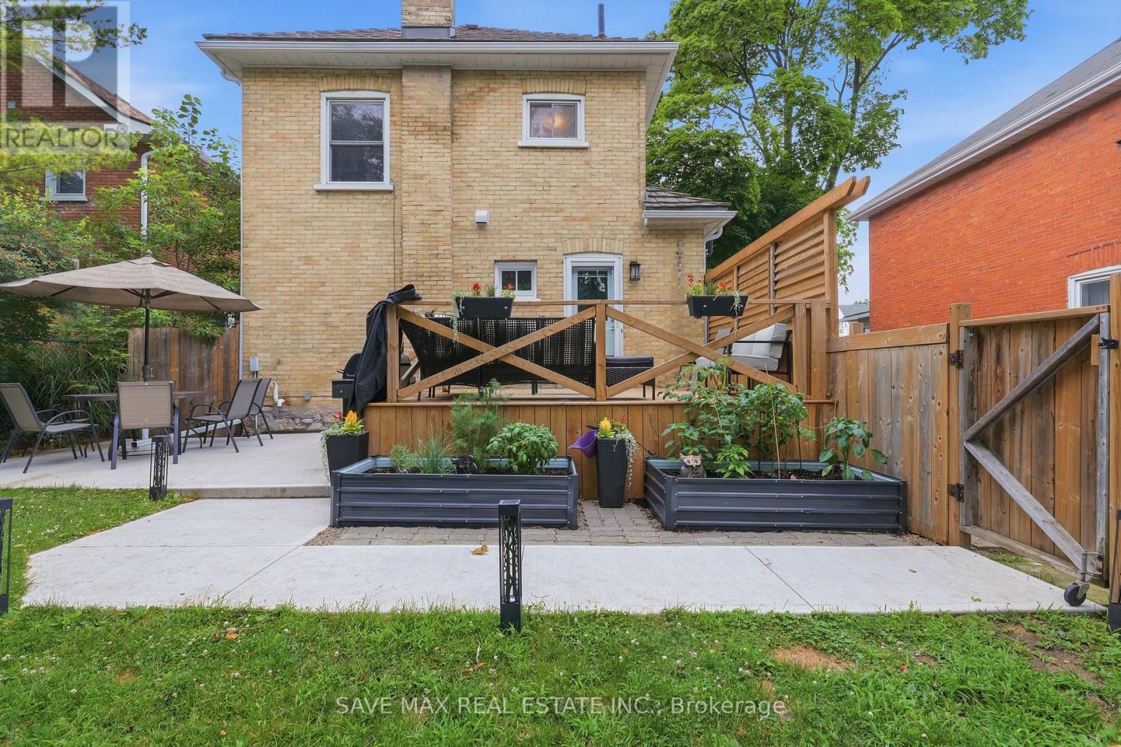 347 Dover Street S, Cambridge, ON - Outdoor With Deck Patio Veranda With Exterior