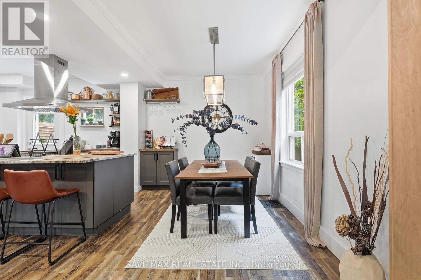 347 Dover Street S, Cambridge, ON - Indoor Photo Showing Dining Room
