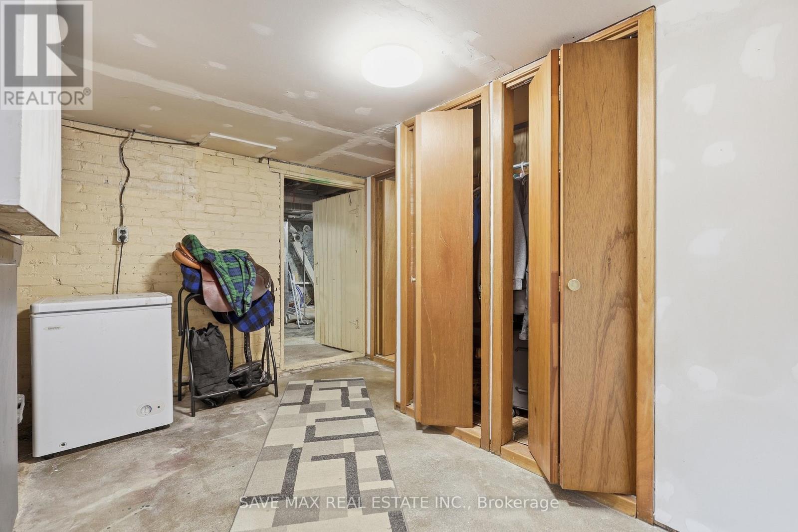 347 Dover Street S, Cambridge, ON - Indoor
