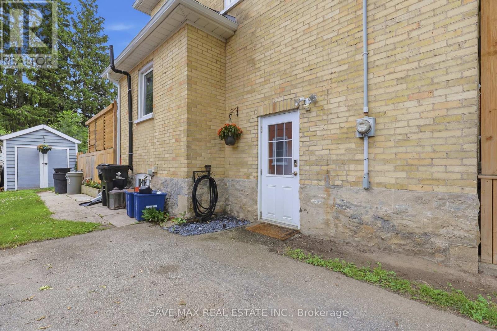 347 Dover Street S, Cambridge, ON - Outdoor With Exterior