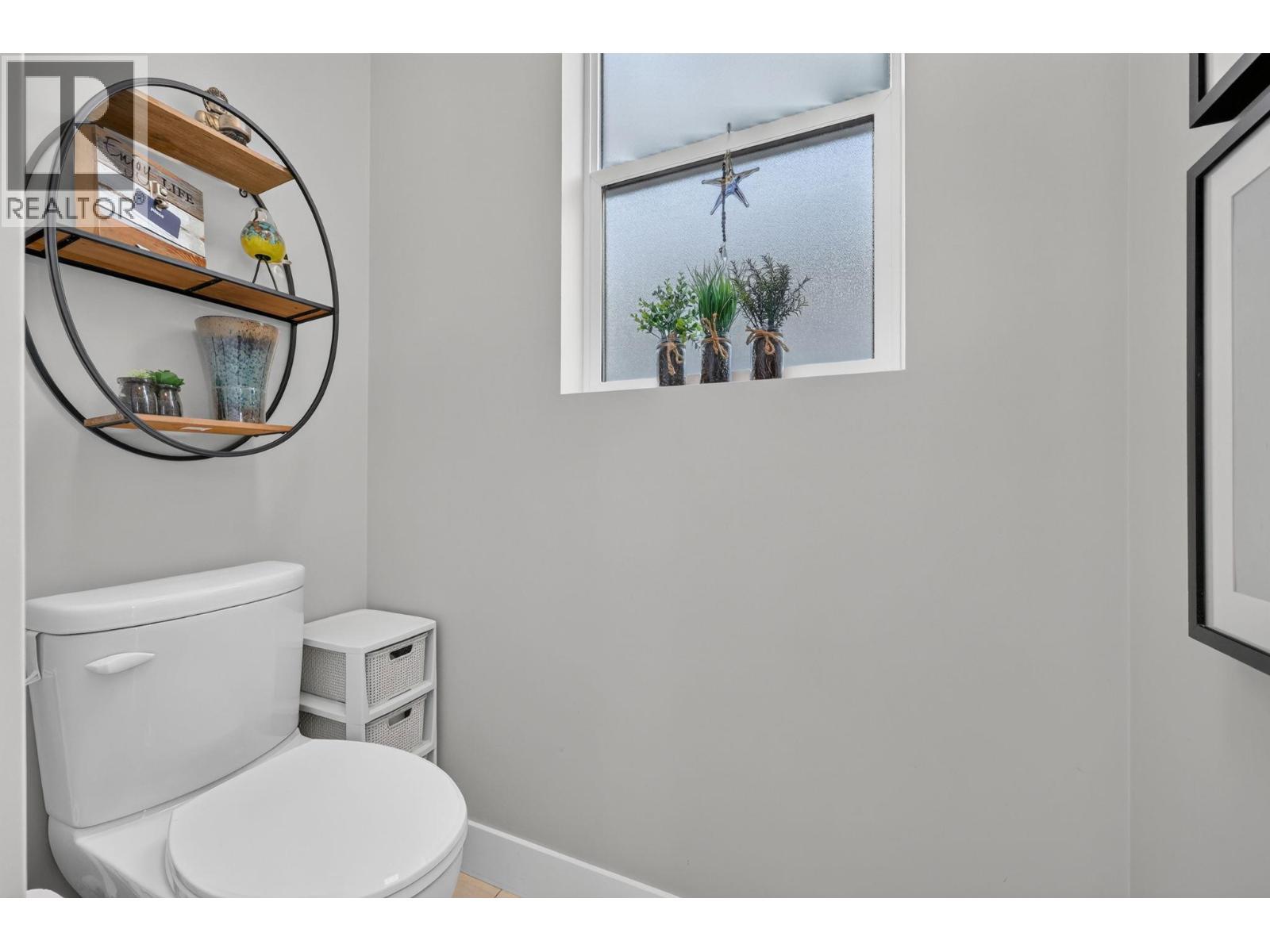 2359 Hawks Boulevard, West Kelowna, BC - Indoor Photo Showing Bathroom
