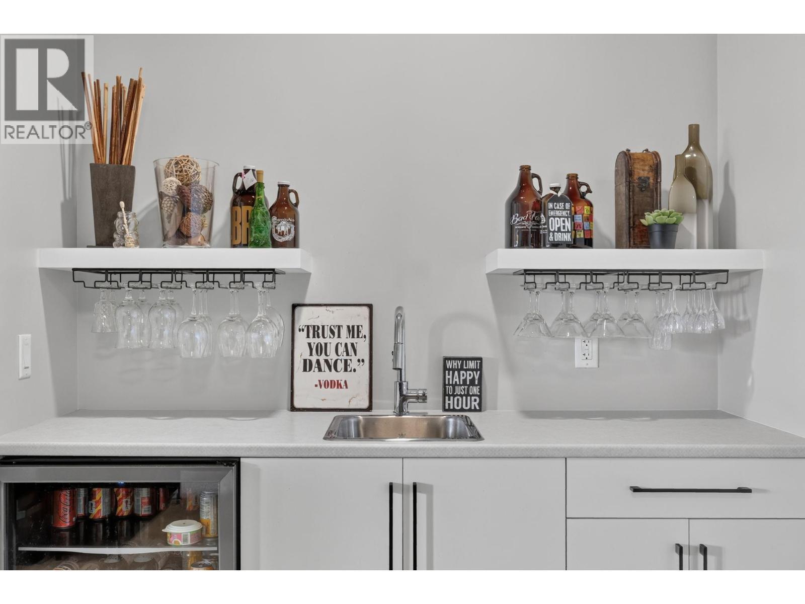 2359 Hawks Boulevard, West Kelowna, BC - Indoor