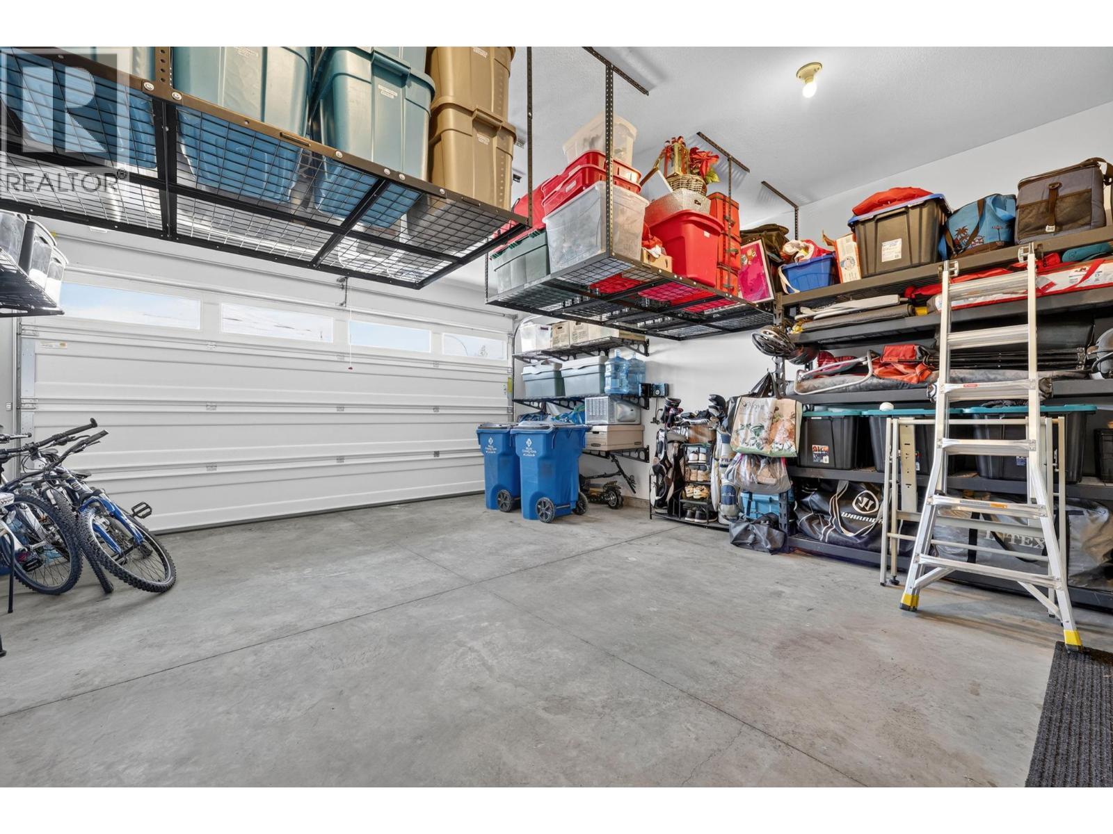2359 Hawks Boulevard, West Kelowna, BC - Indoor Photo Showing Garage