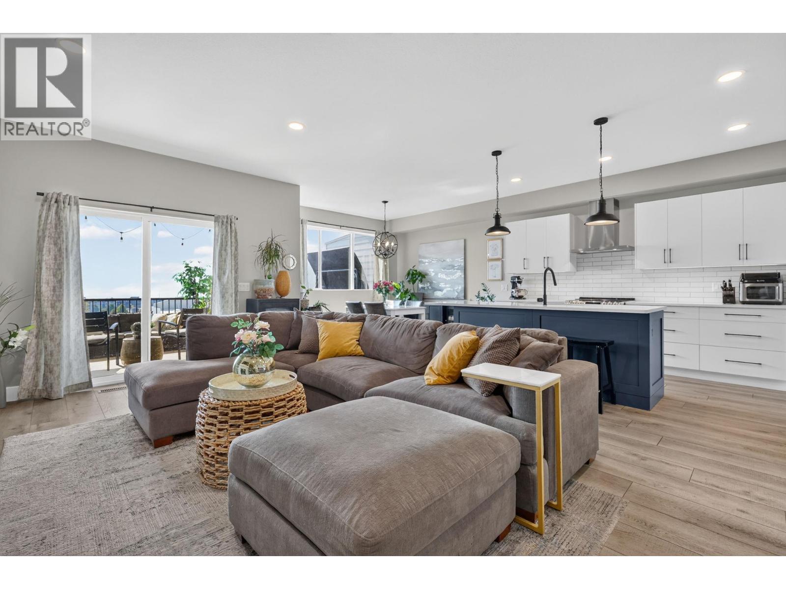 2359 Hawks Boulevard, West Kelowna, BC - Indoor