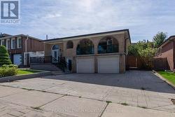 LOWER - 99 WILLIS ROAD Vaughan, ON L4L 2S4