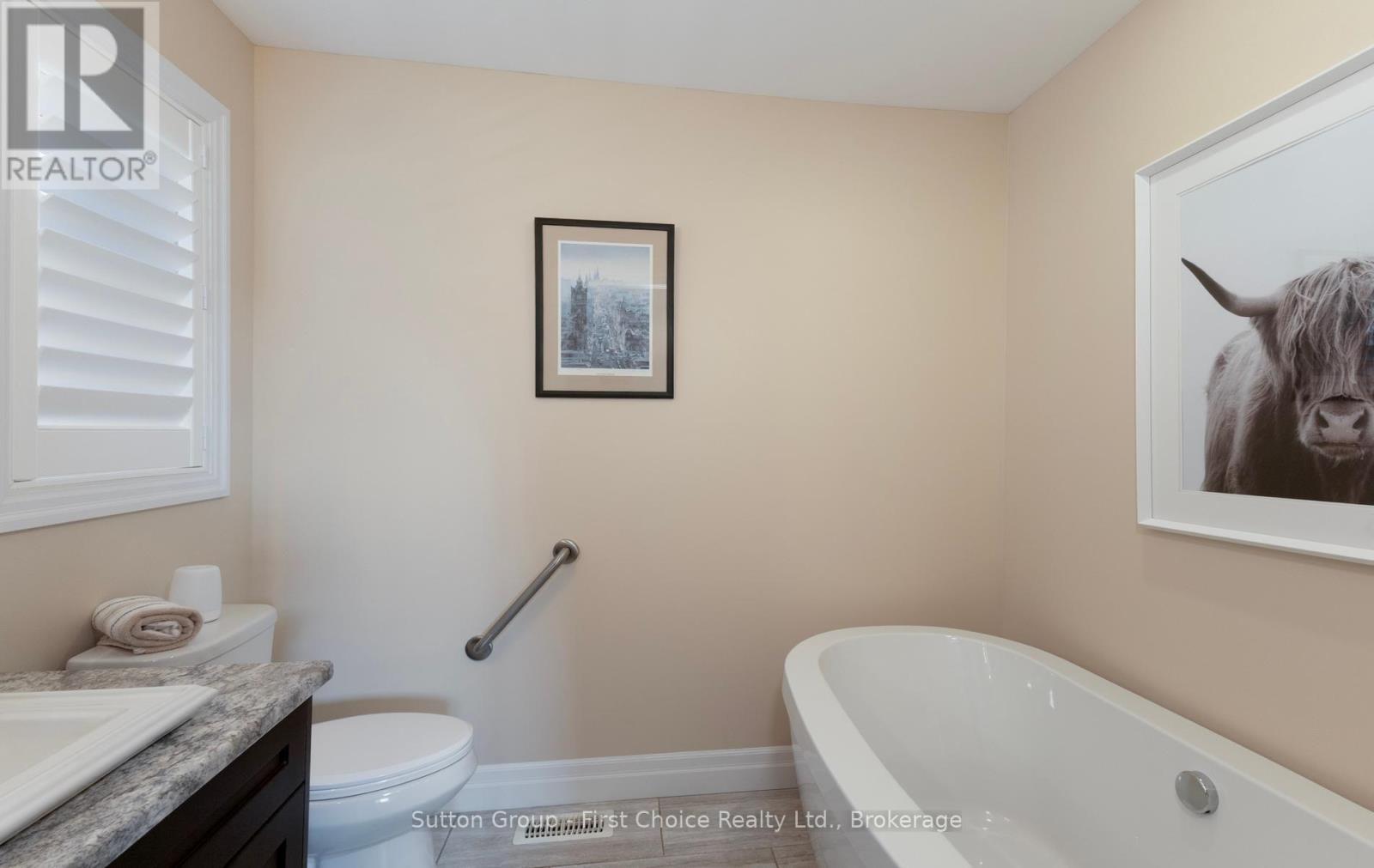 247 Sunset Drive, West Perth (Mitchell), ON - Indoor Photo Showing Bathroom