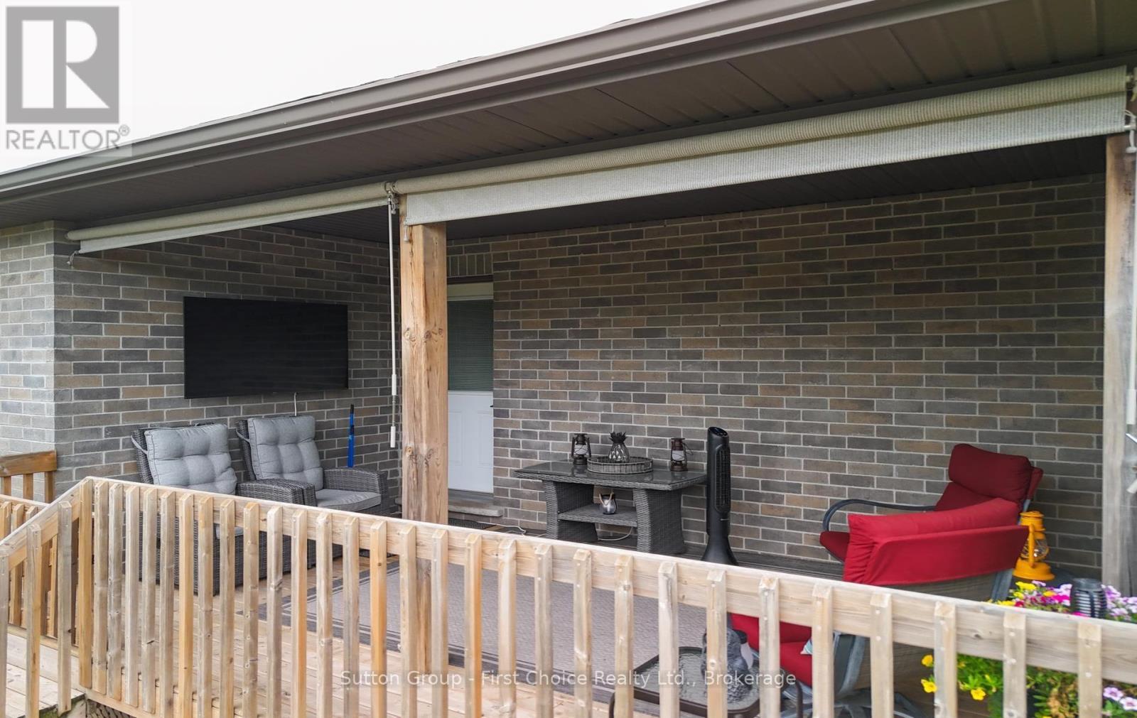 247 Sunset Drive, West Perth (Mitchell), ON - Outdoor With Deck Patio Veranda