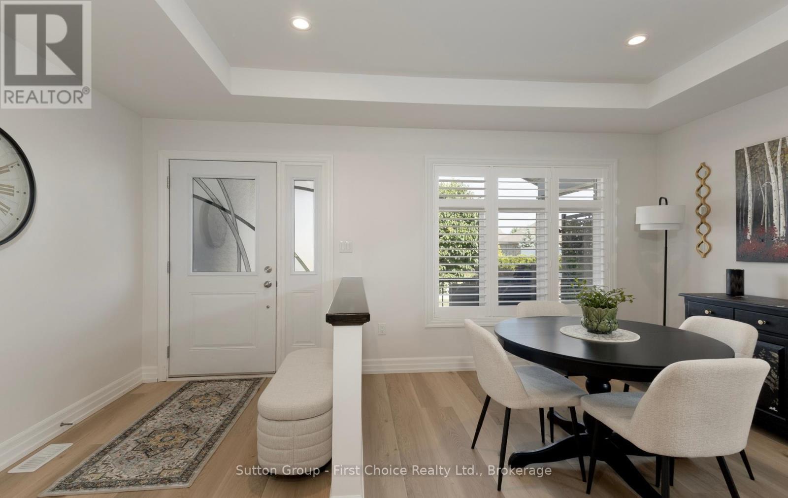 247 Sunset Drive, West Perth (Mitchell), ON - Indoor Photo Showing Dining Room