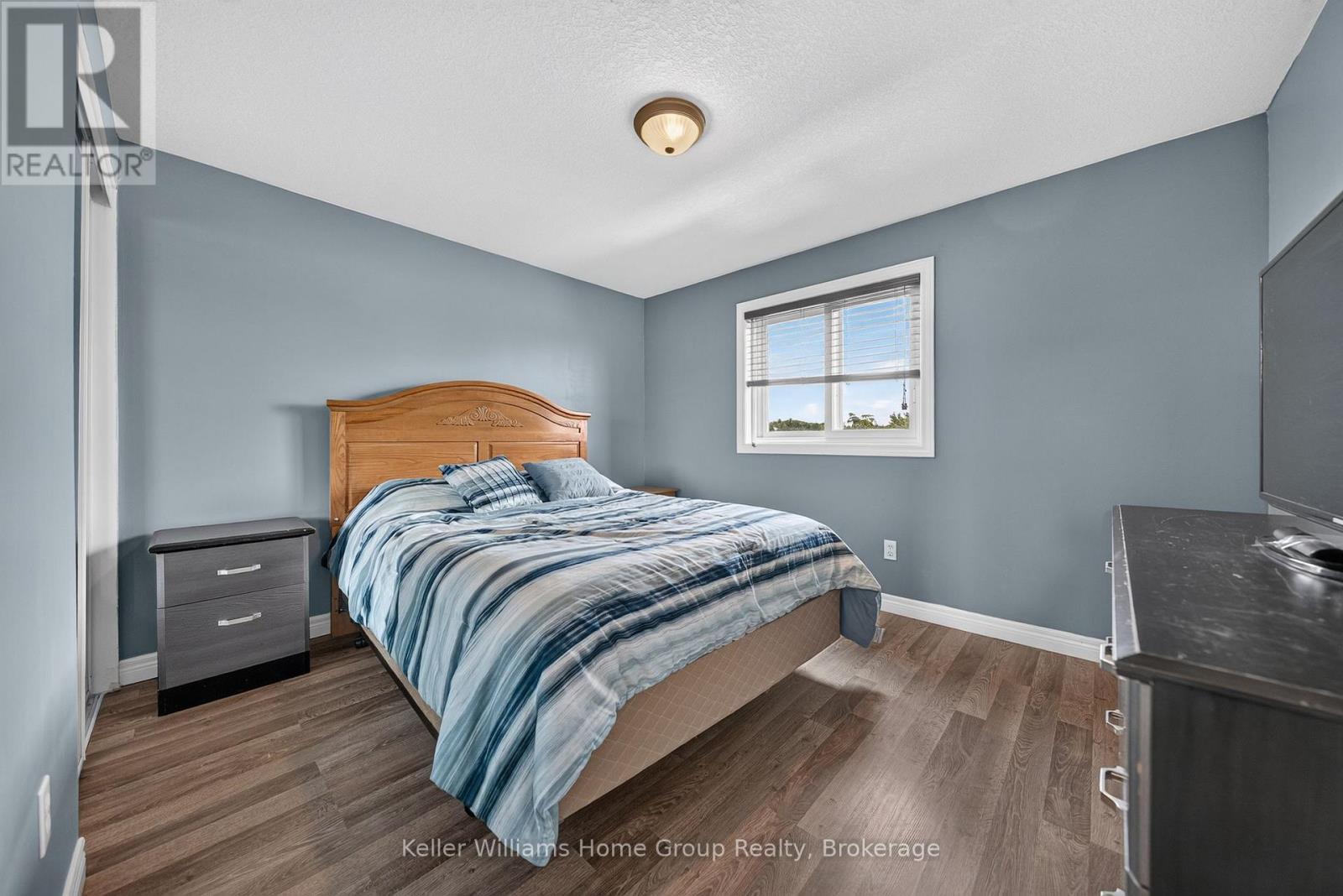 479 Doon S Drive E, Kitchener, ON - Indoor Photo Showing Bedroom