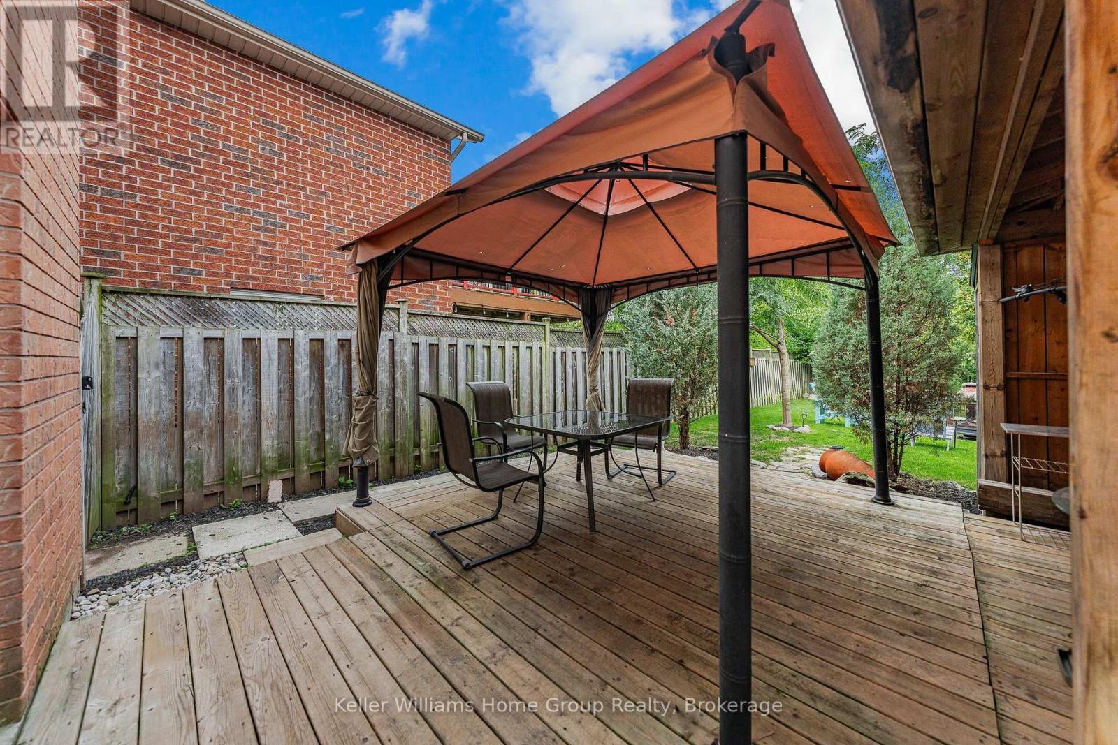 479 Doon S Drive E, Kitchener, ON - Outdoor With Deck Patio Veranda With Exterior